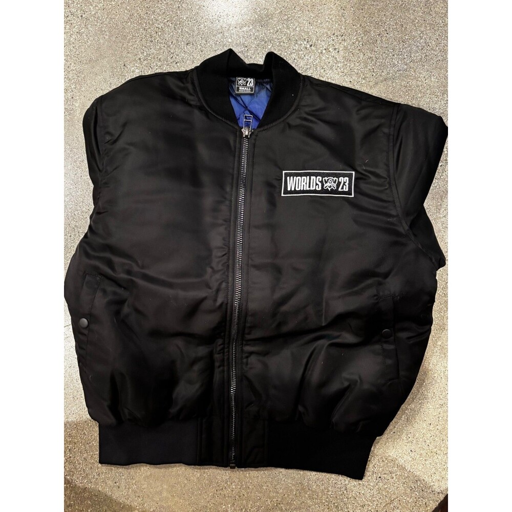 LEAGUE OF LEGENDS Black Reversible Staff Jacket Size Small Riot Games Worlds 23